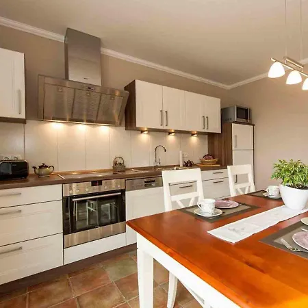 Haus Nele Sellin (Rugen)